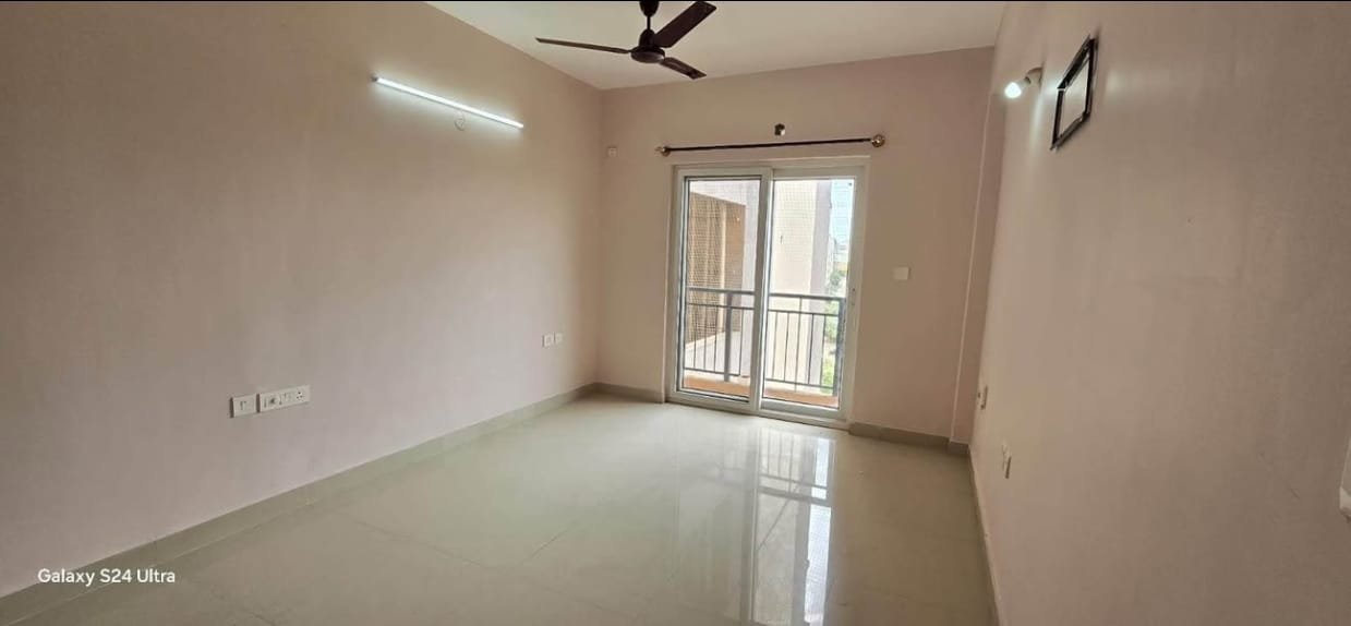 2 BHK Flat for Rent in SJR Fiesta Homes,Electronic City