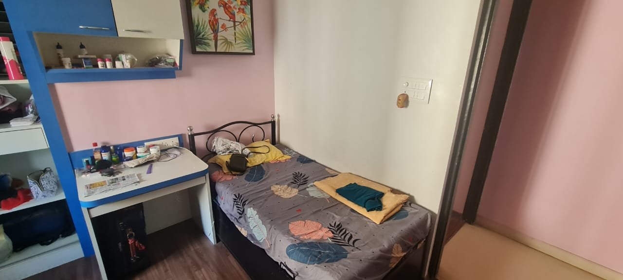 2 BHK Flat for Rent in Lodha Splendora, Thane West